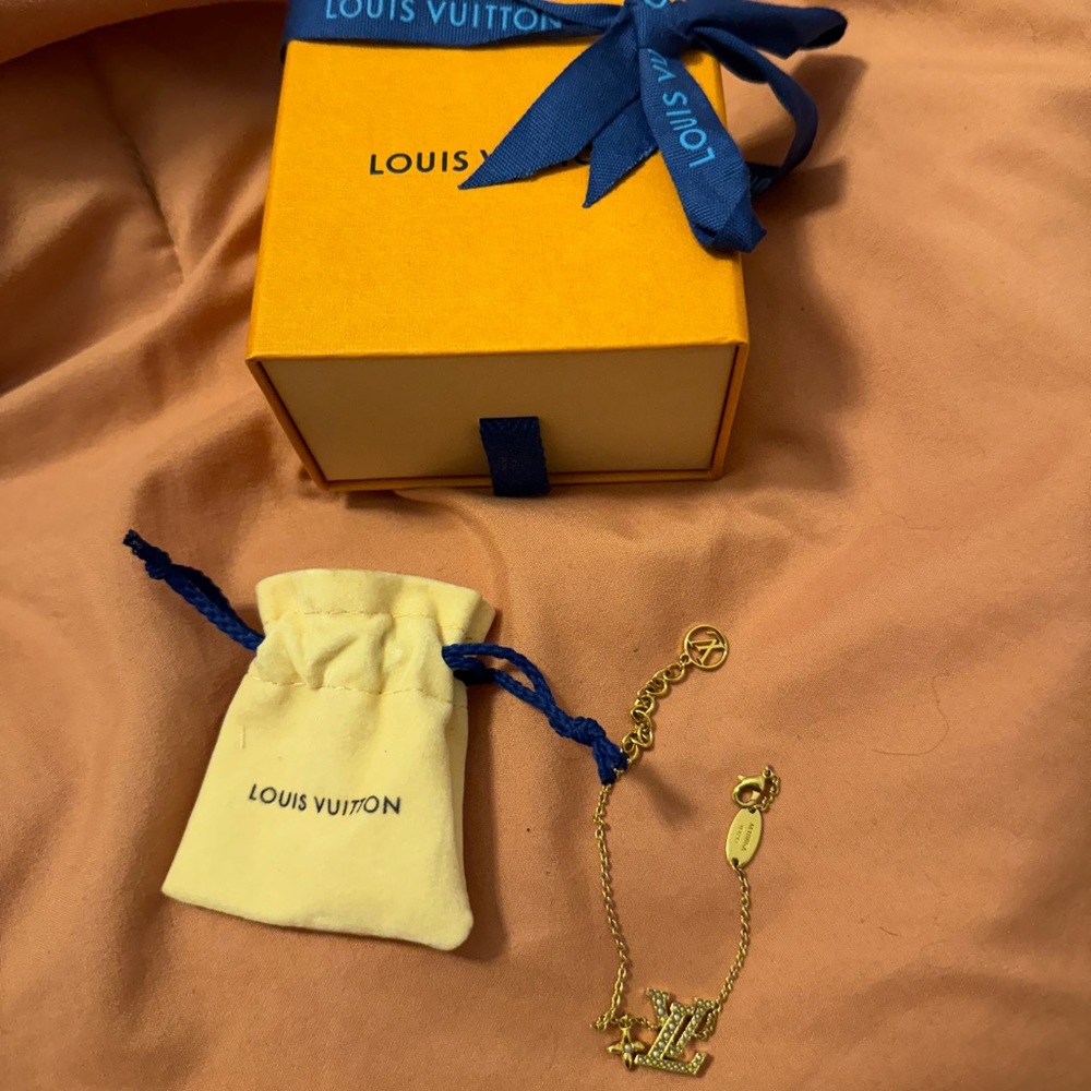 Louie Vuitton Bracelet